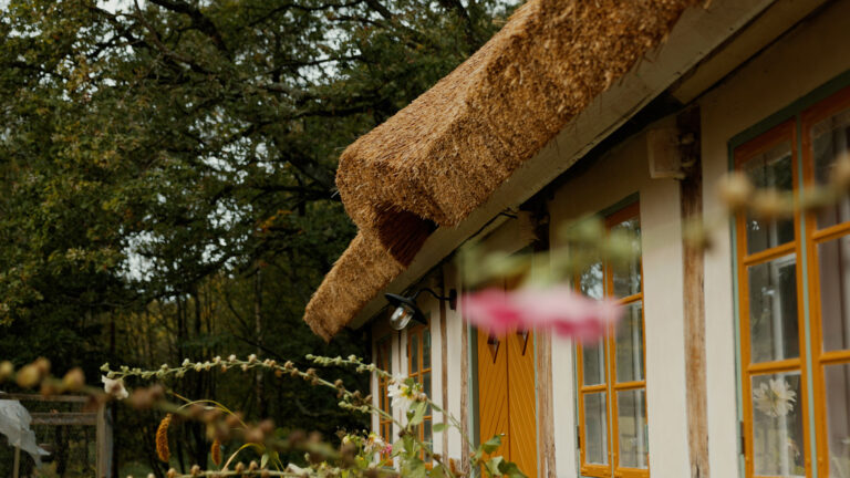 Vasstaksservice Syd - Vasstak och halmtak