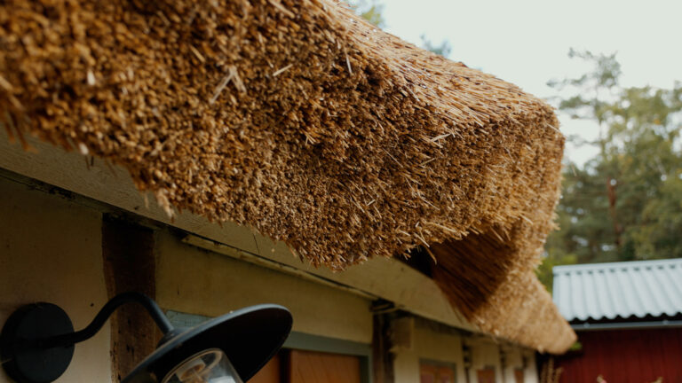 Vasstaksservice Syd - Vasstak och halmtak